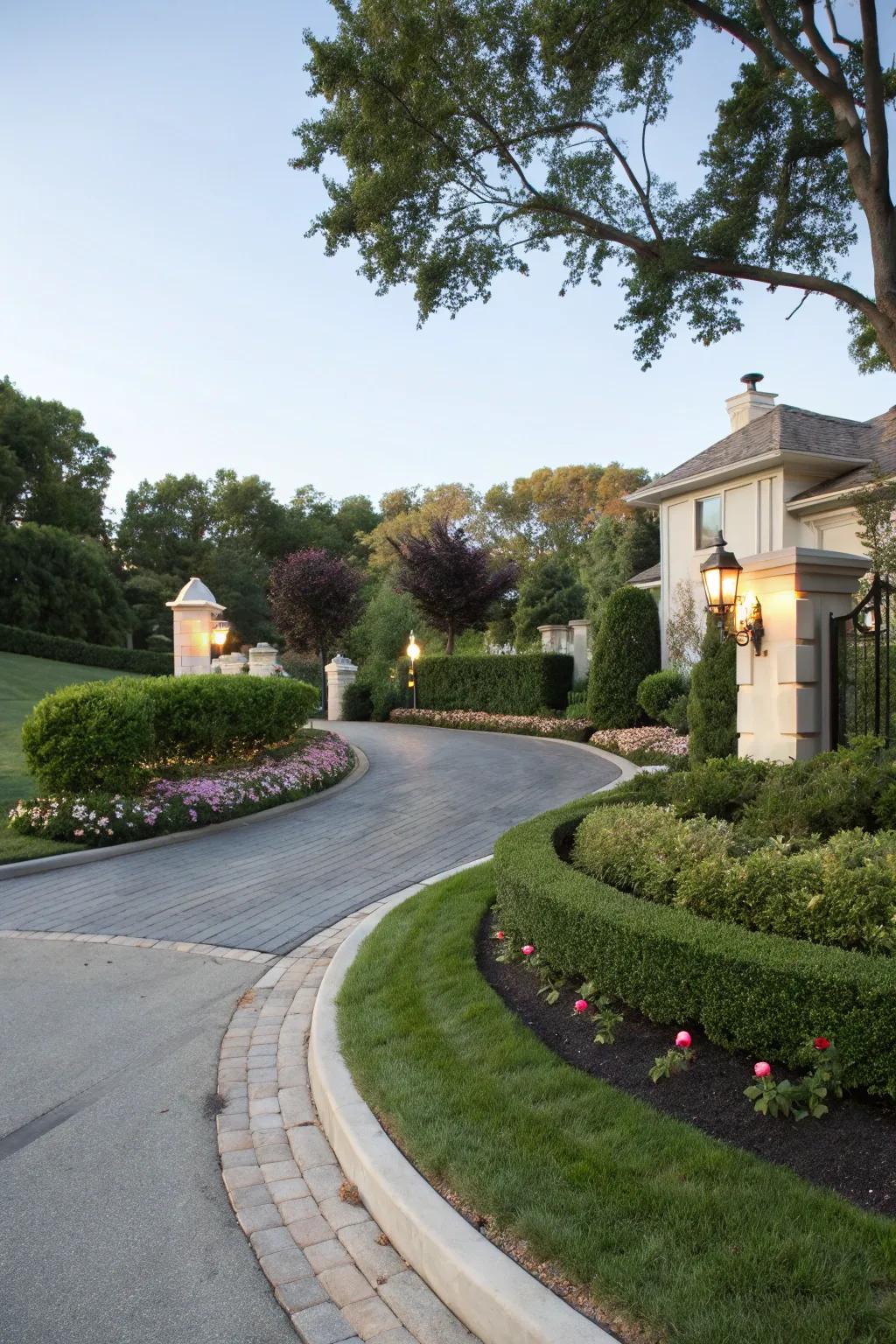 An elegant curved driveway enhancing the charm of a corner plot.