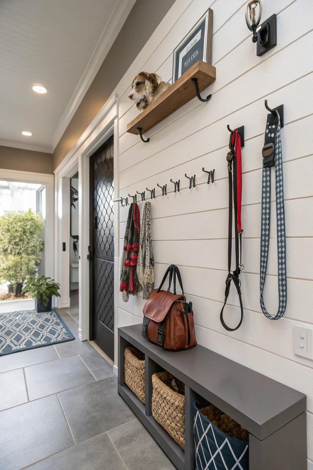 Simple leash storage with elegance.