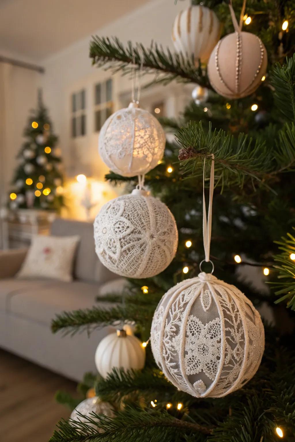 Net fabric-swathed ornaments contribute grace and sophistication.