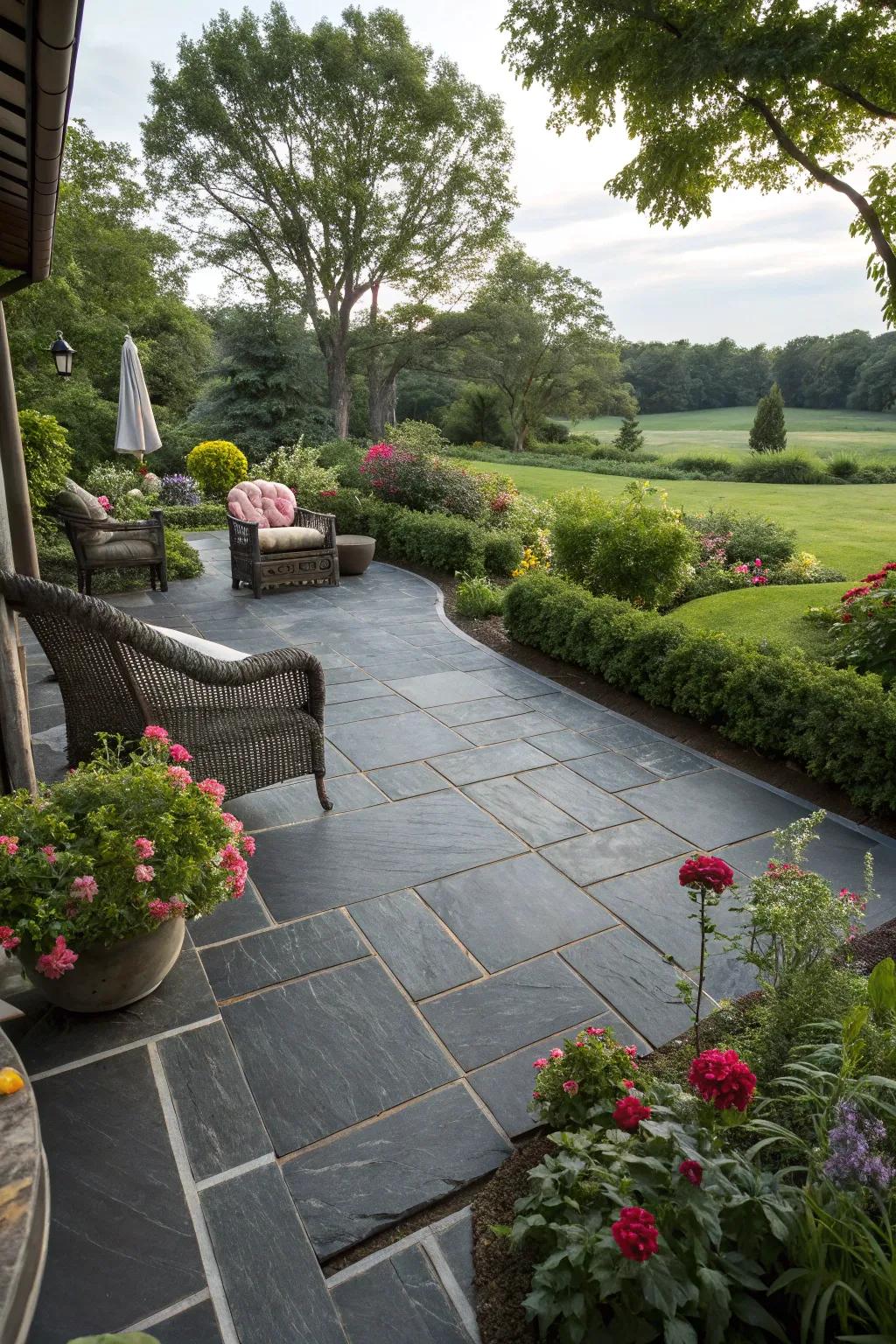 Make a daring statement with shale squares.