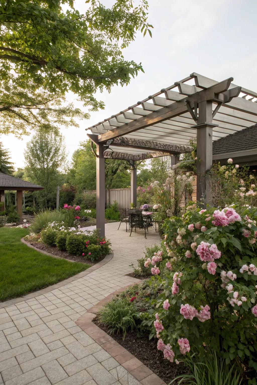 Use an adjustable pergola roof to adapt to any season.