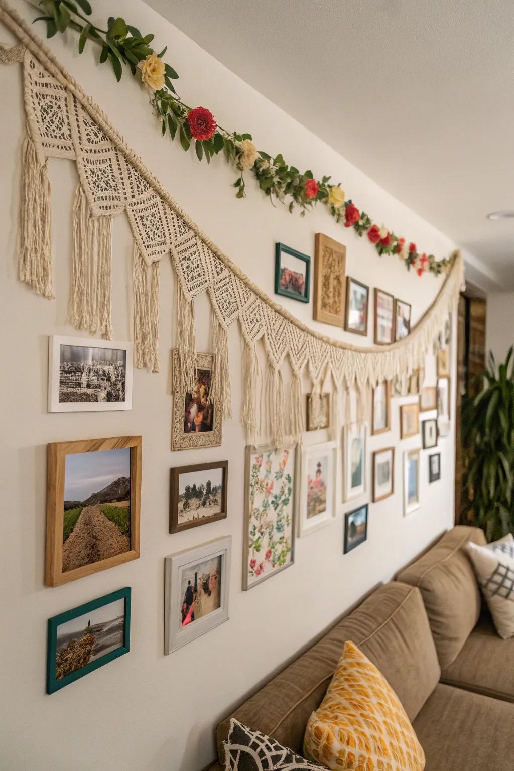 A photo backdrop showcasing knotted strings and textile garlands, providing an inviting relaxed aesthetic.
