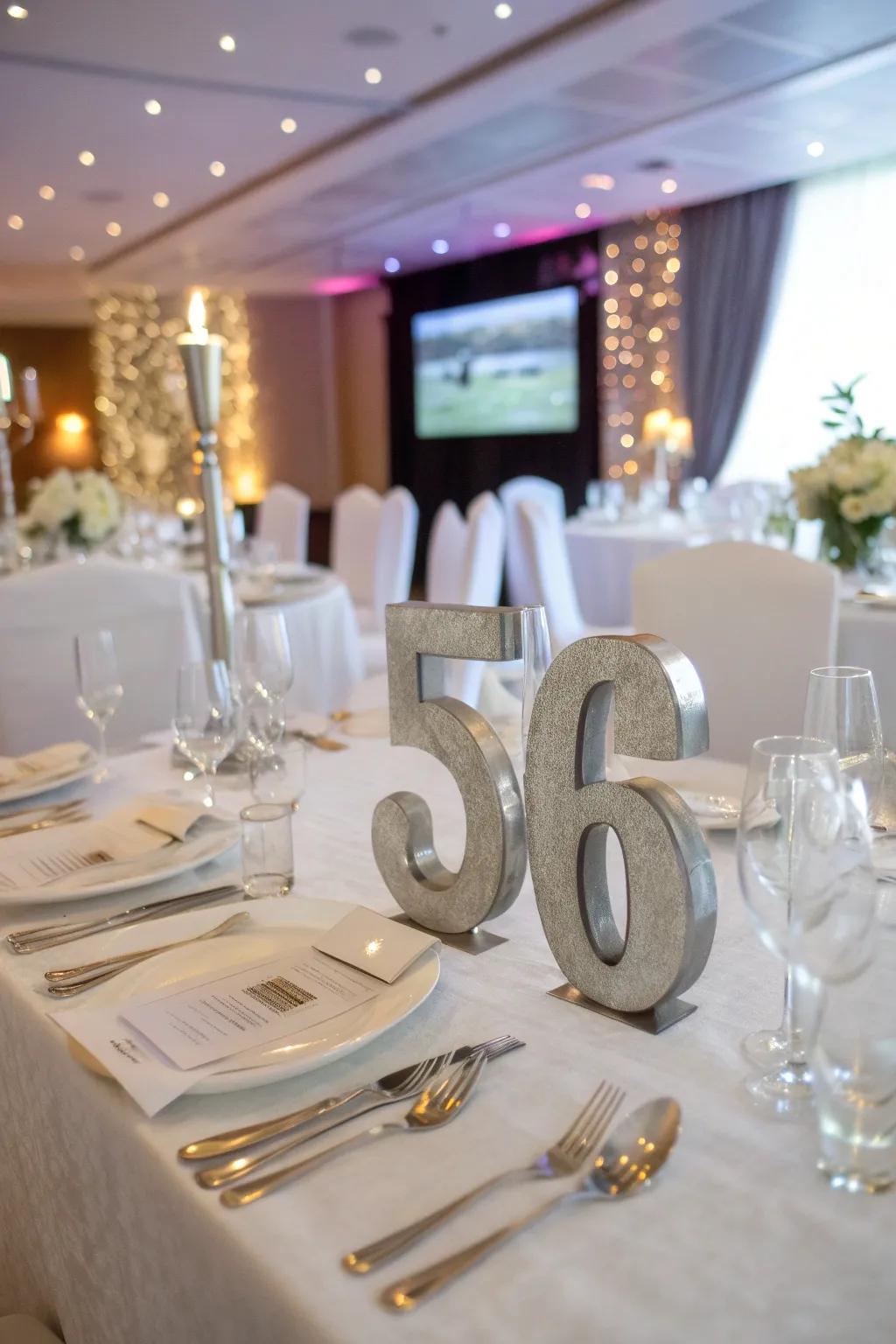 Street numbers contribute a contemporary and bold impression to your wedding tables.
