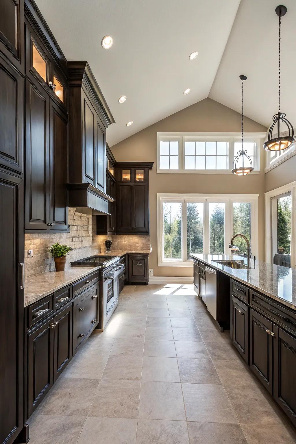 Dark elements establish a strong contrast, enhancing the depth of the kitchen.
