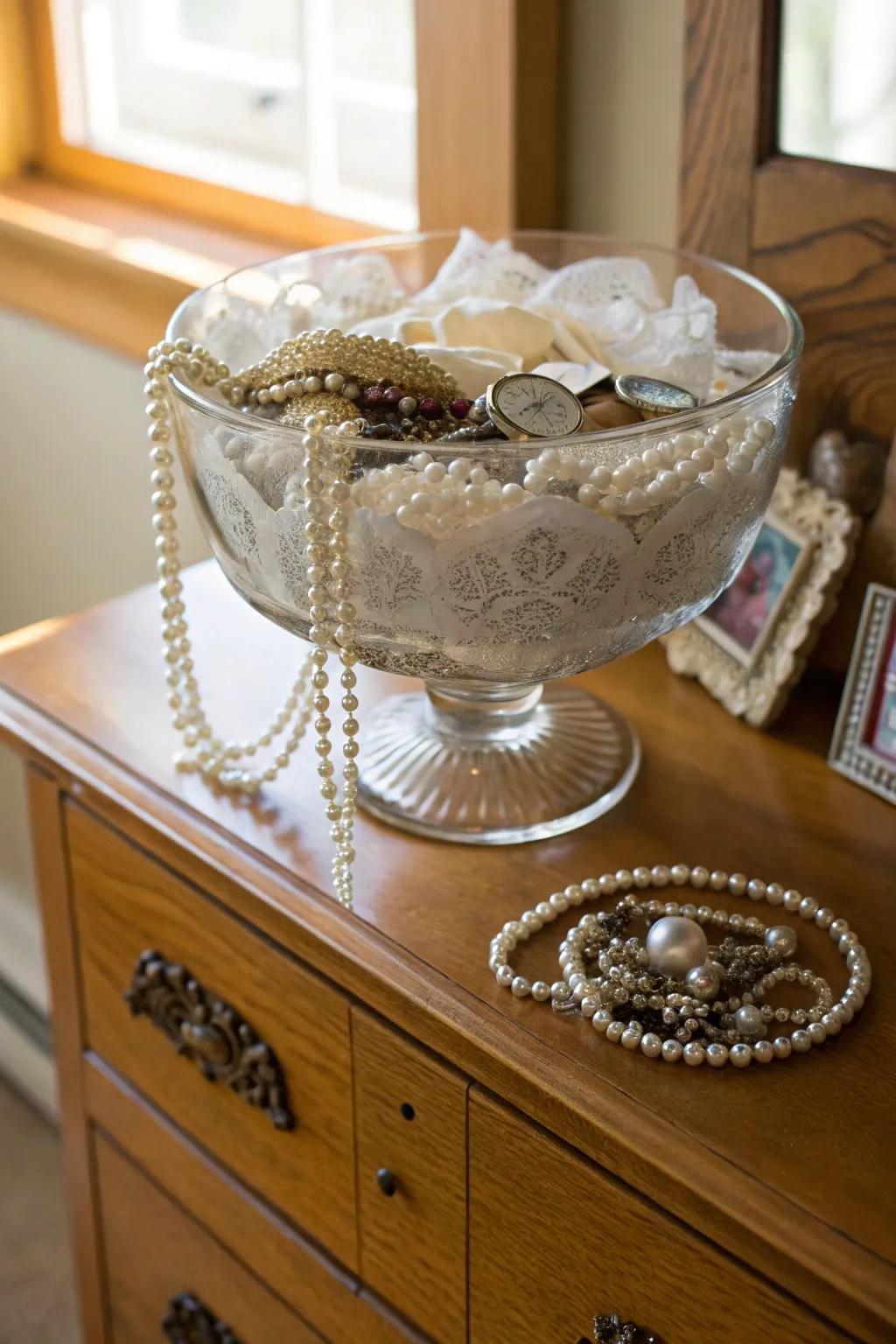 A presentation bowl exuding vintage appeal and elegance.