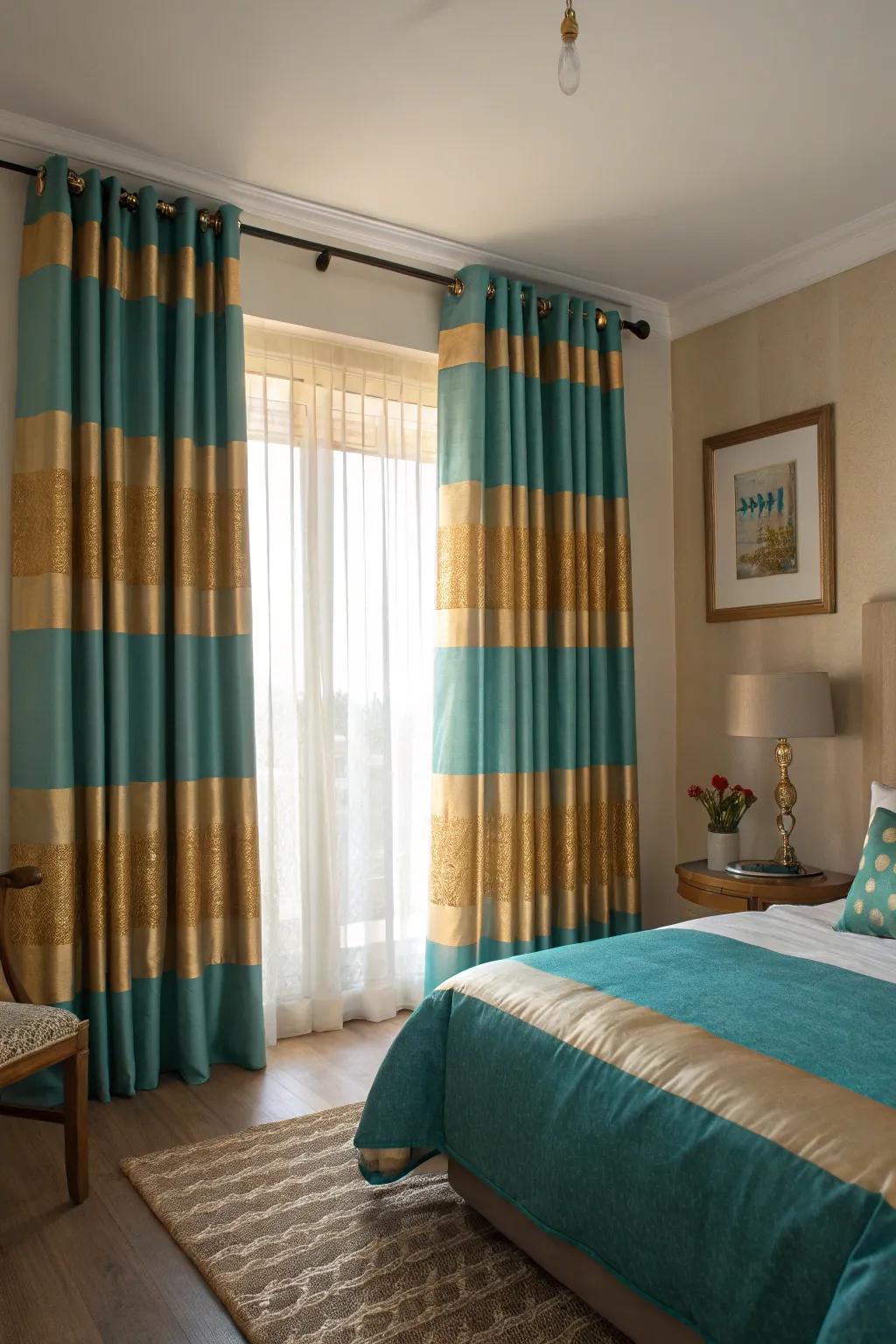Banded drape in horizon and gilded adds a bold yet graceful touch to this sleeping quarters.