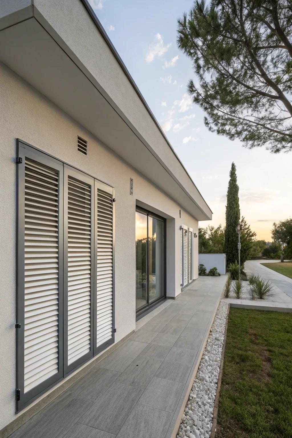 Minimalist home featuring sleek, understated blinds.