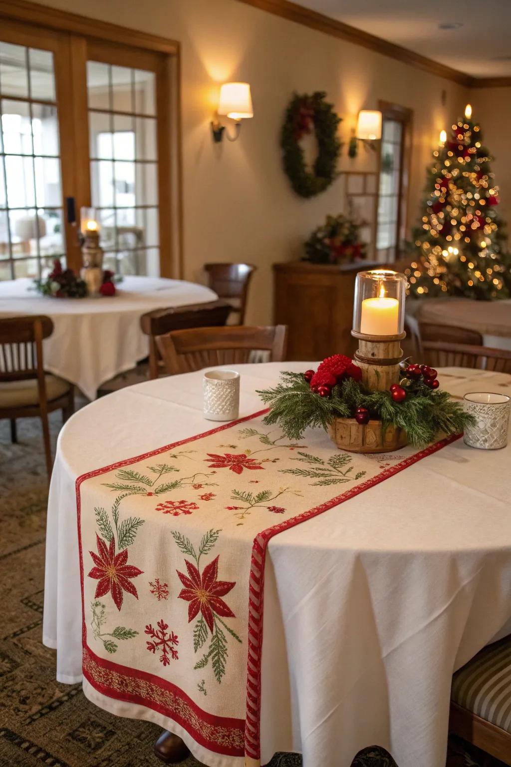 Holiday runners bring joyful festivities to the table.