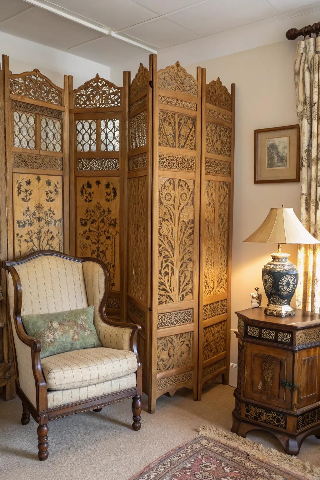 Vintage-inspired partitions add nostalgia and character.
