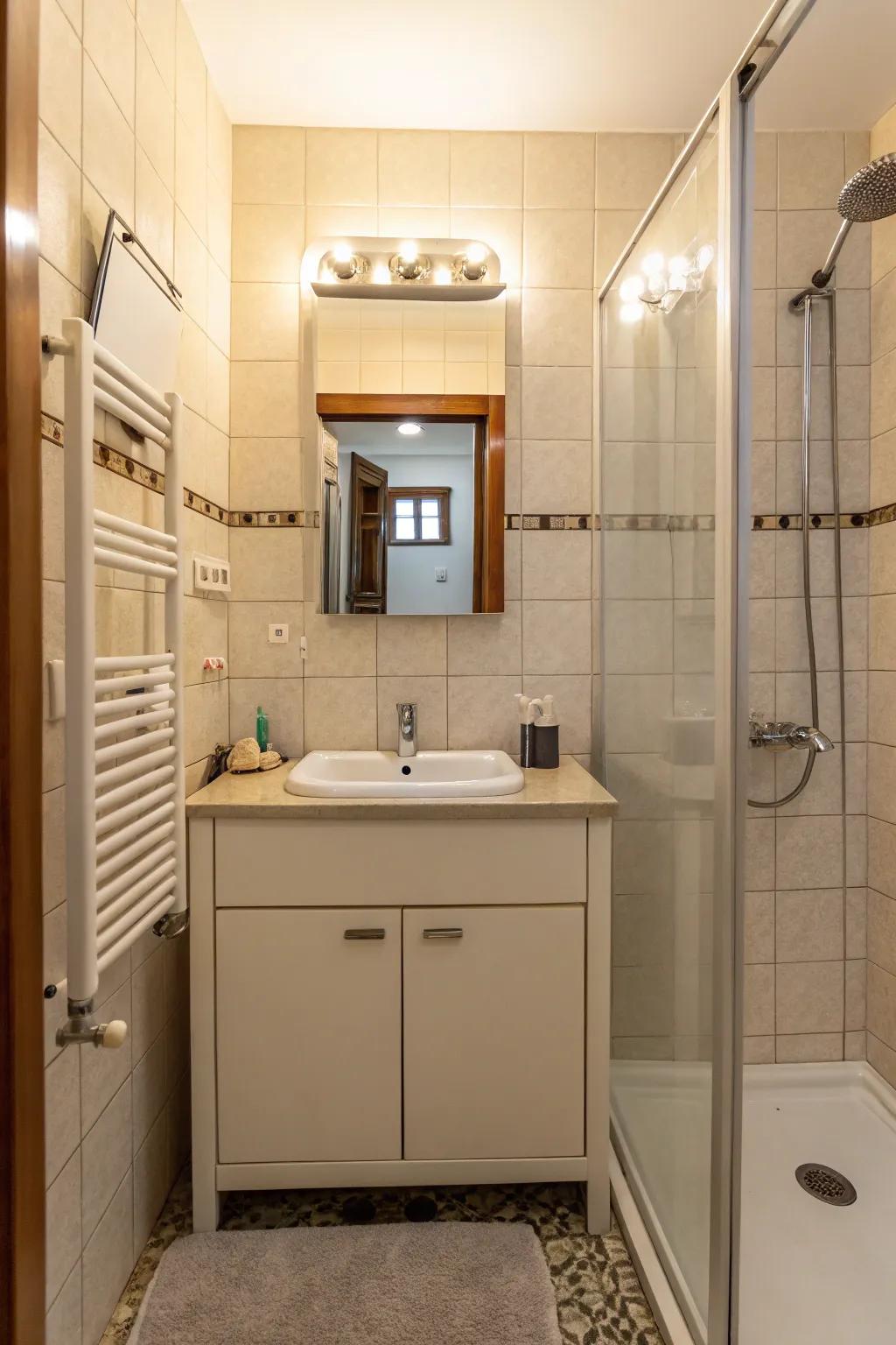A small bathroom showcases a small vanity that maximizes space efficiency.