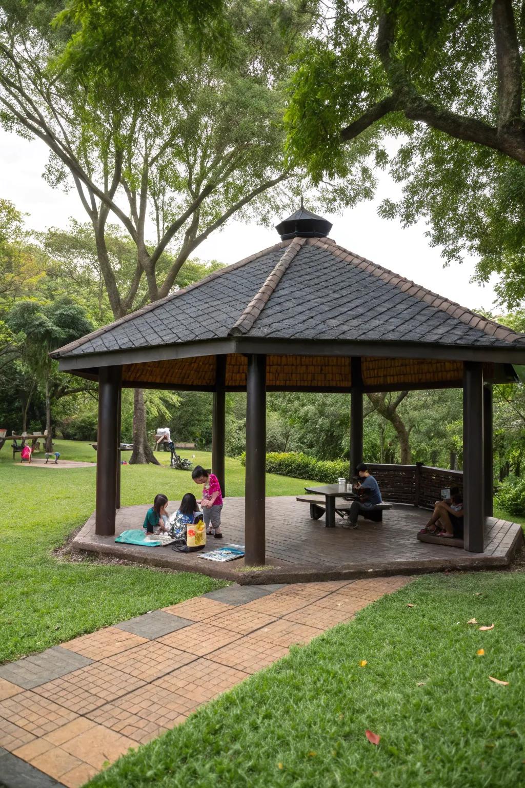 Reclaimed flexible segments combine resilience and eco-friendliness with comfort.