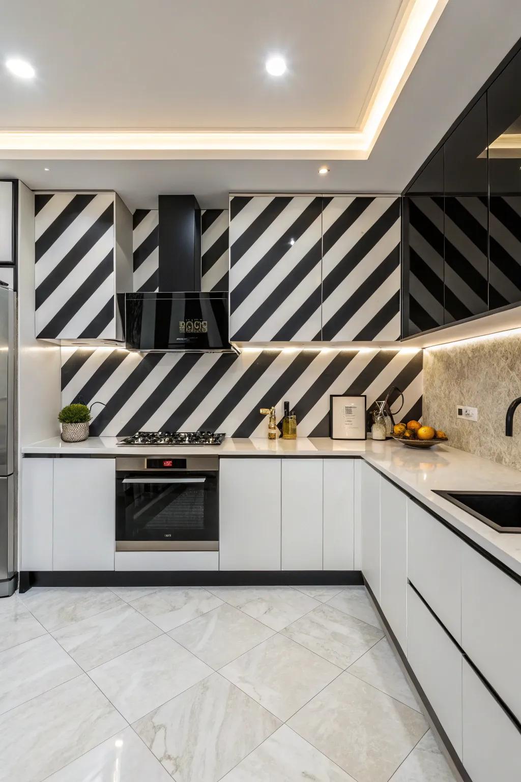 Striking bands make a powerful statement in the kitchen.