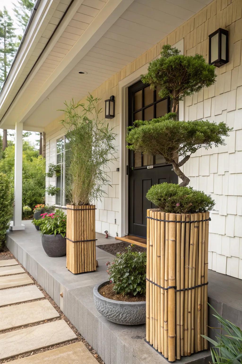 Japanese-inspired containers bring zen sensations.