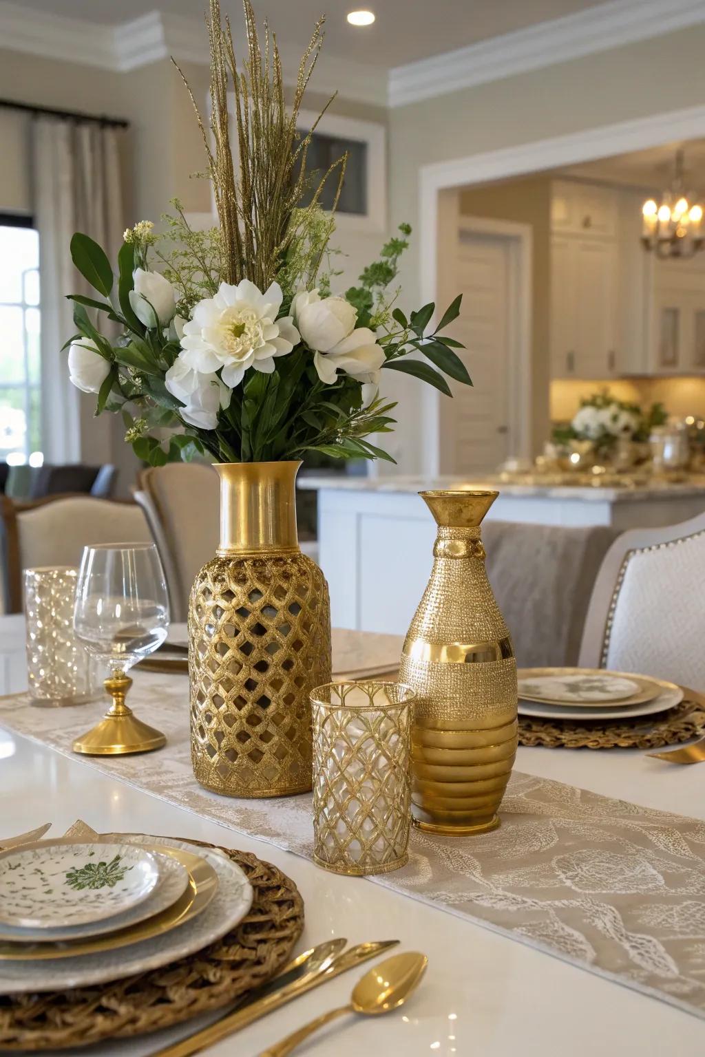 Dazzling golden details elevate any birthday celebration.