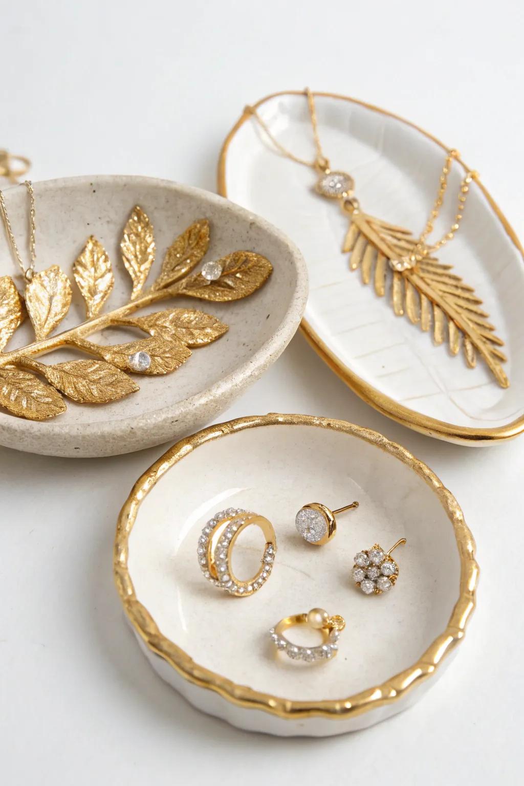 Keep your treasures in style with dishes finished with gold leaf.