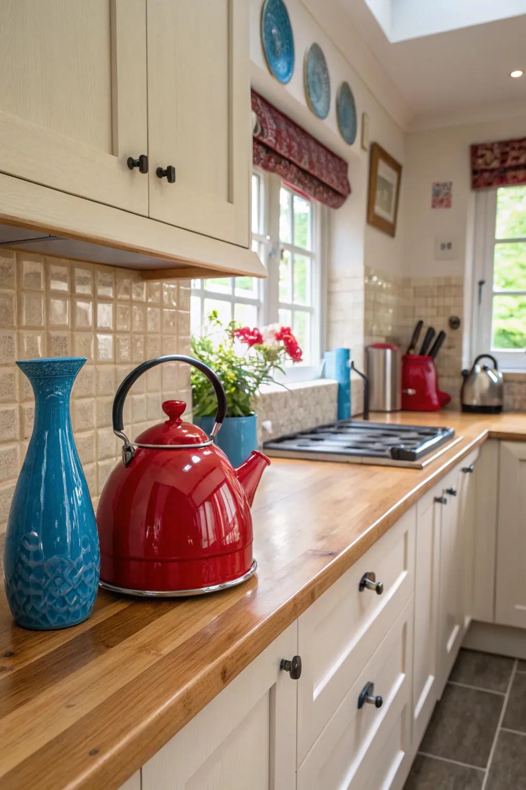 Bold accents bringing vibrancy to the kitchen