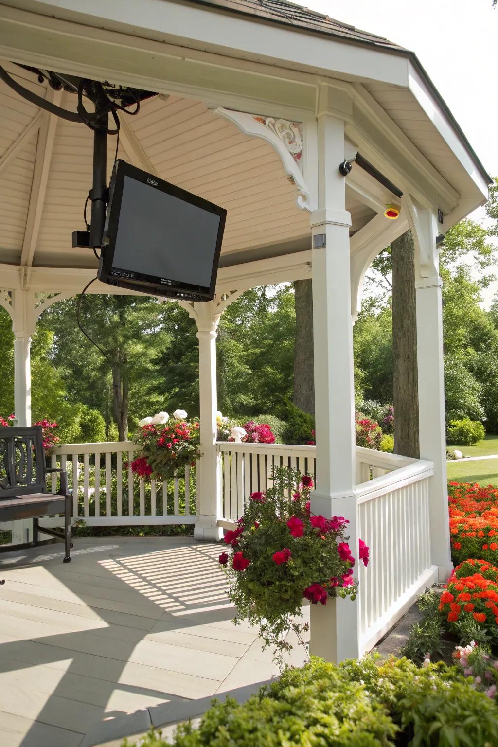 Amazing flexibility and control are offered by adjustable arms.