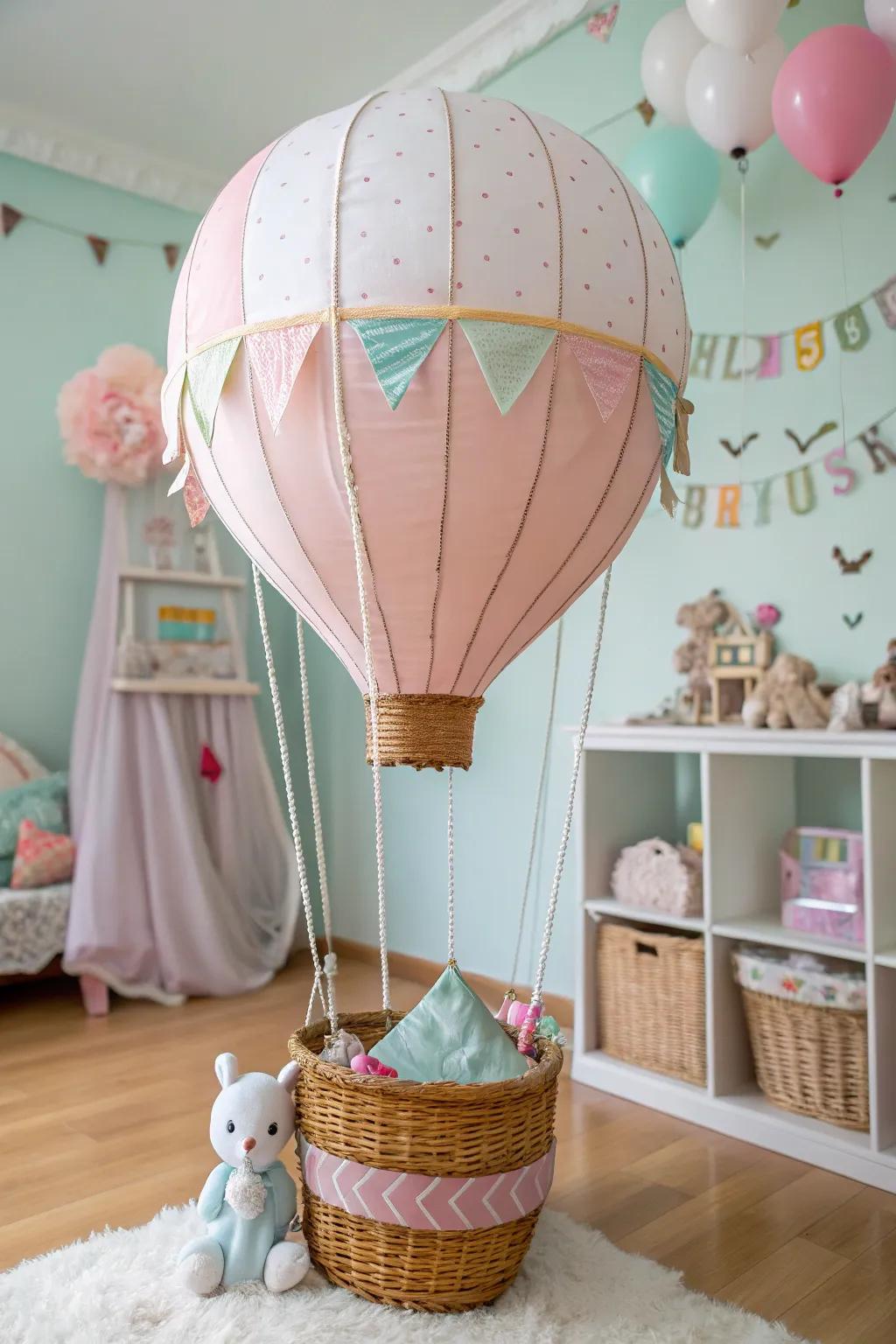 An enchanting hot air balloon gift presentation, guaranteed to impress at any baby shower event.