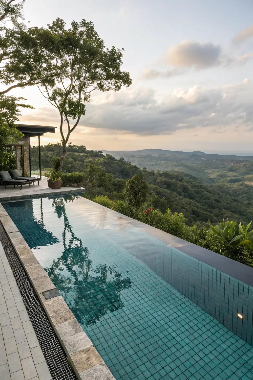 Infinite edges form a fluid and opulent pool experience.