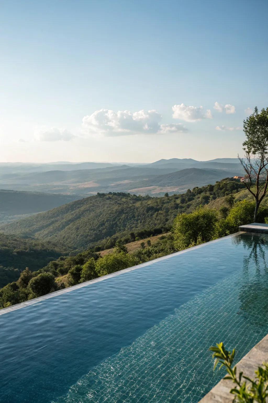 Infinity edges generate a striking visual effect, where water seems to blend with the horizon.