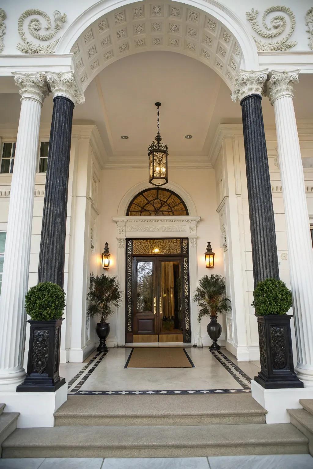 Showpiece pillar features add grandeur to any cased opening.