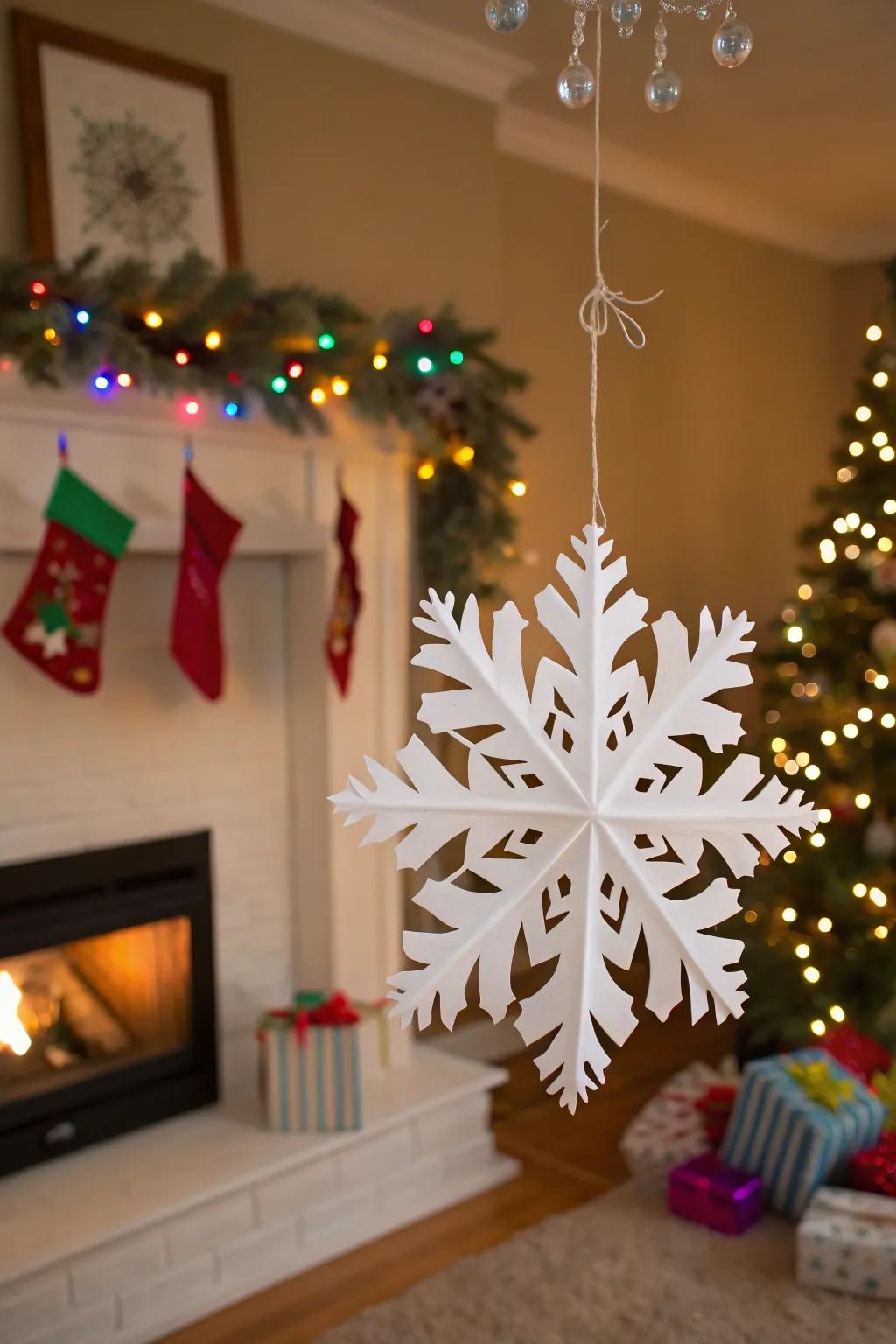 Infuse richness into your festive embellishments with 3D snowflakes.