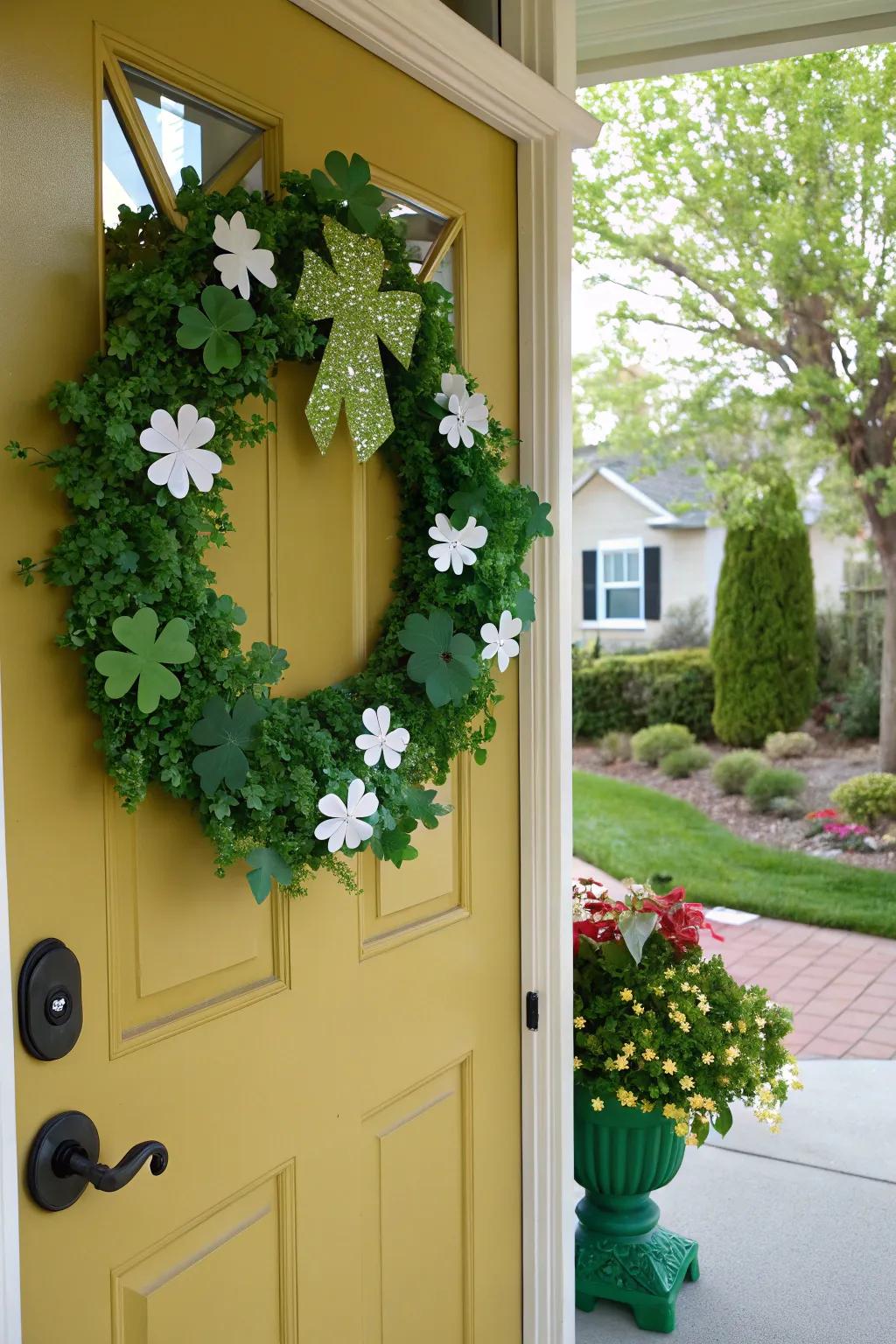 Welcome guests with a delightful St. Patrick's Day door ornament.
