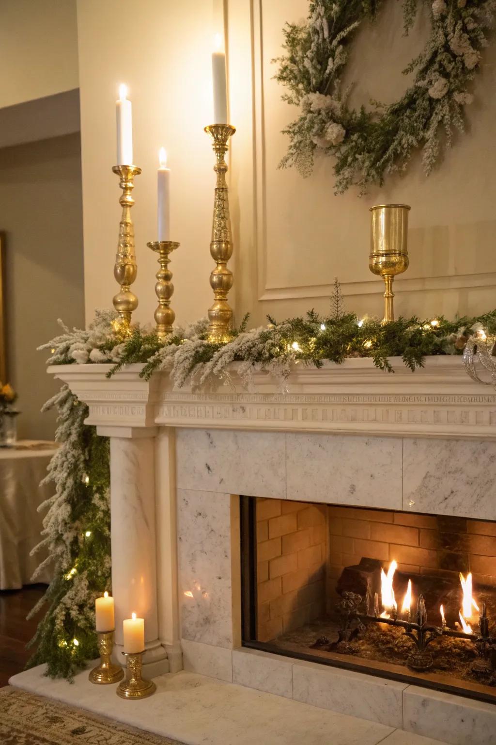 Gold accents contribute a refined shimmer to your white Christmas decorations.