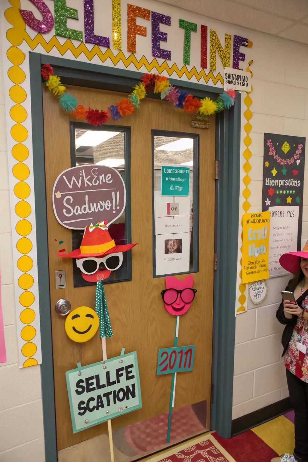 An interactive school entrance featuring a snapshot spot theme.