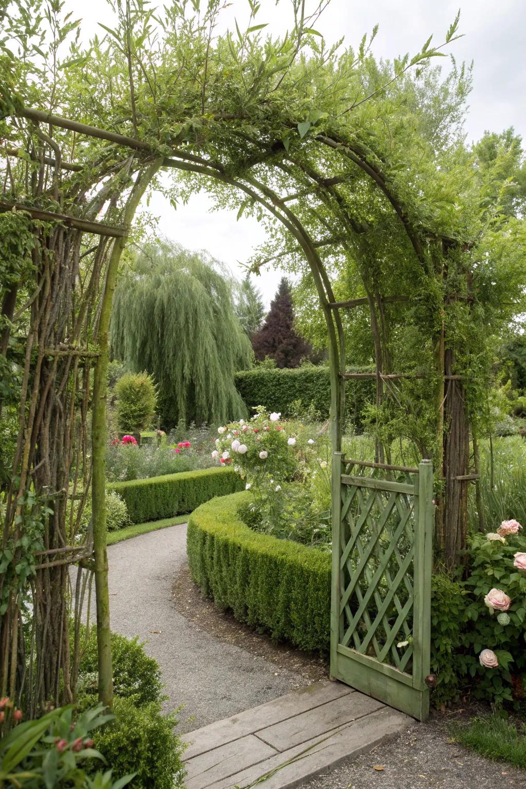A lively willow access that blends with nature.