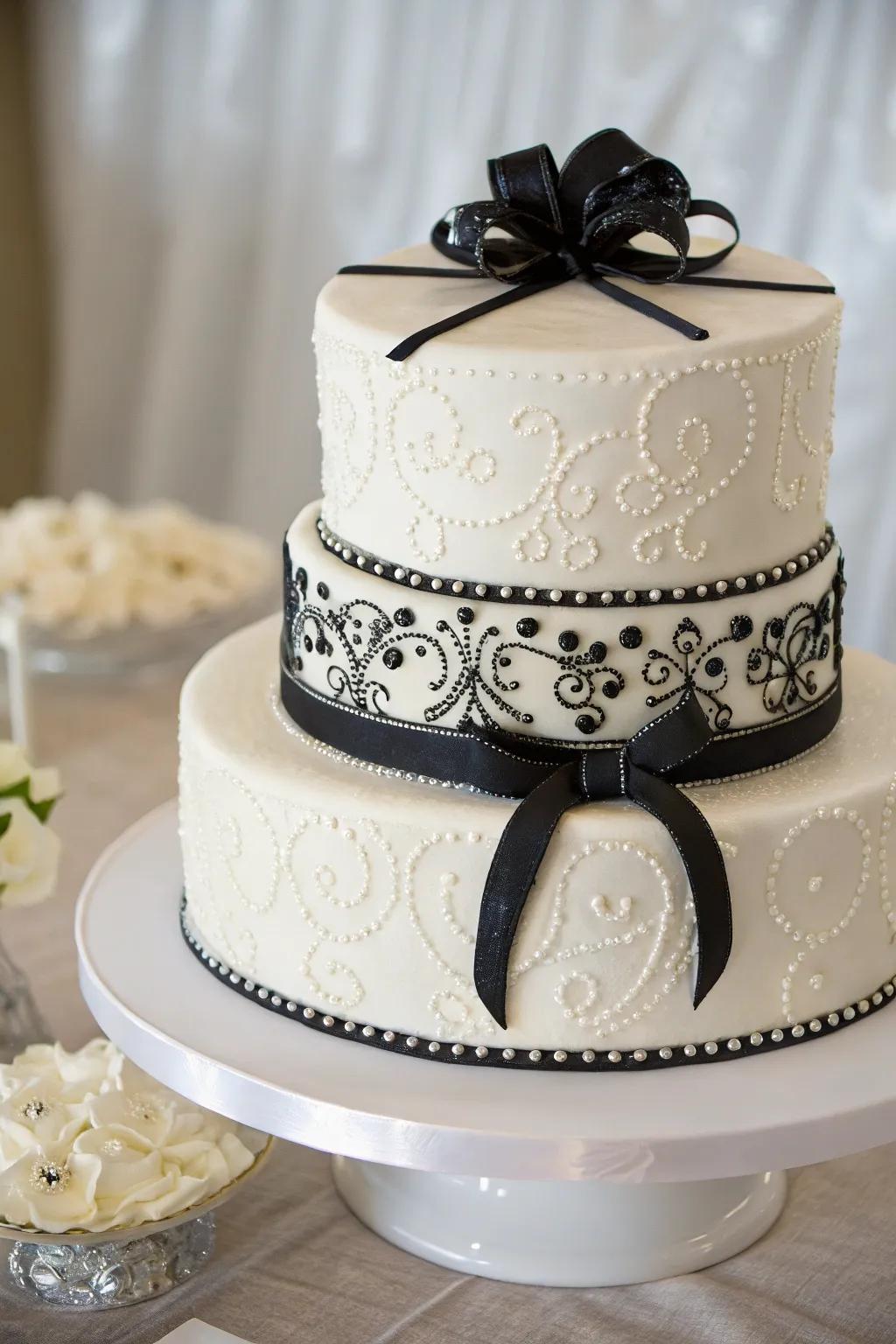 A dual-toned monochrome nuptial cake makes for a striking dessert centerpiece.