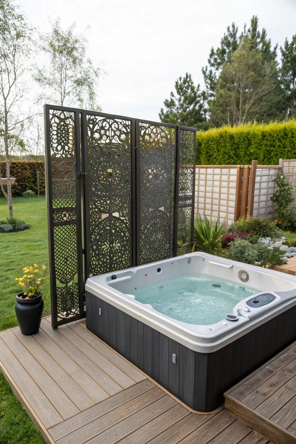Ornamental dividers add a bespoke and artistic flair to spa privacy.