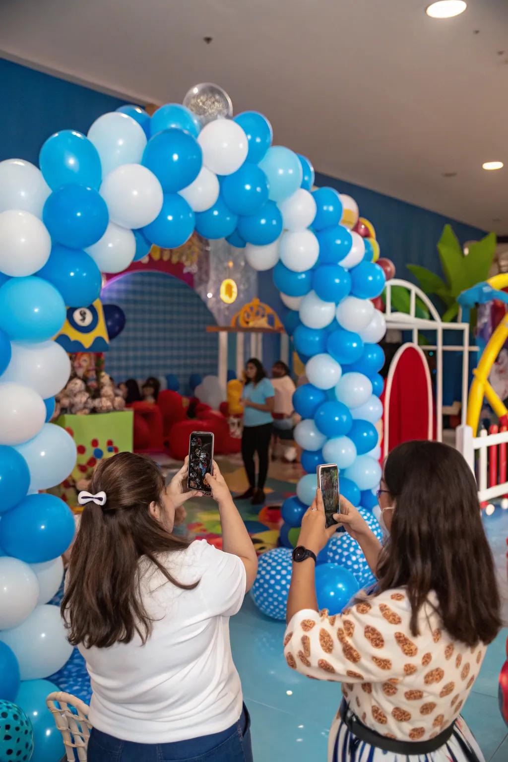 Forge lasting memories with a vibrant balloon photo zone.