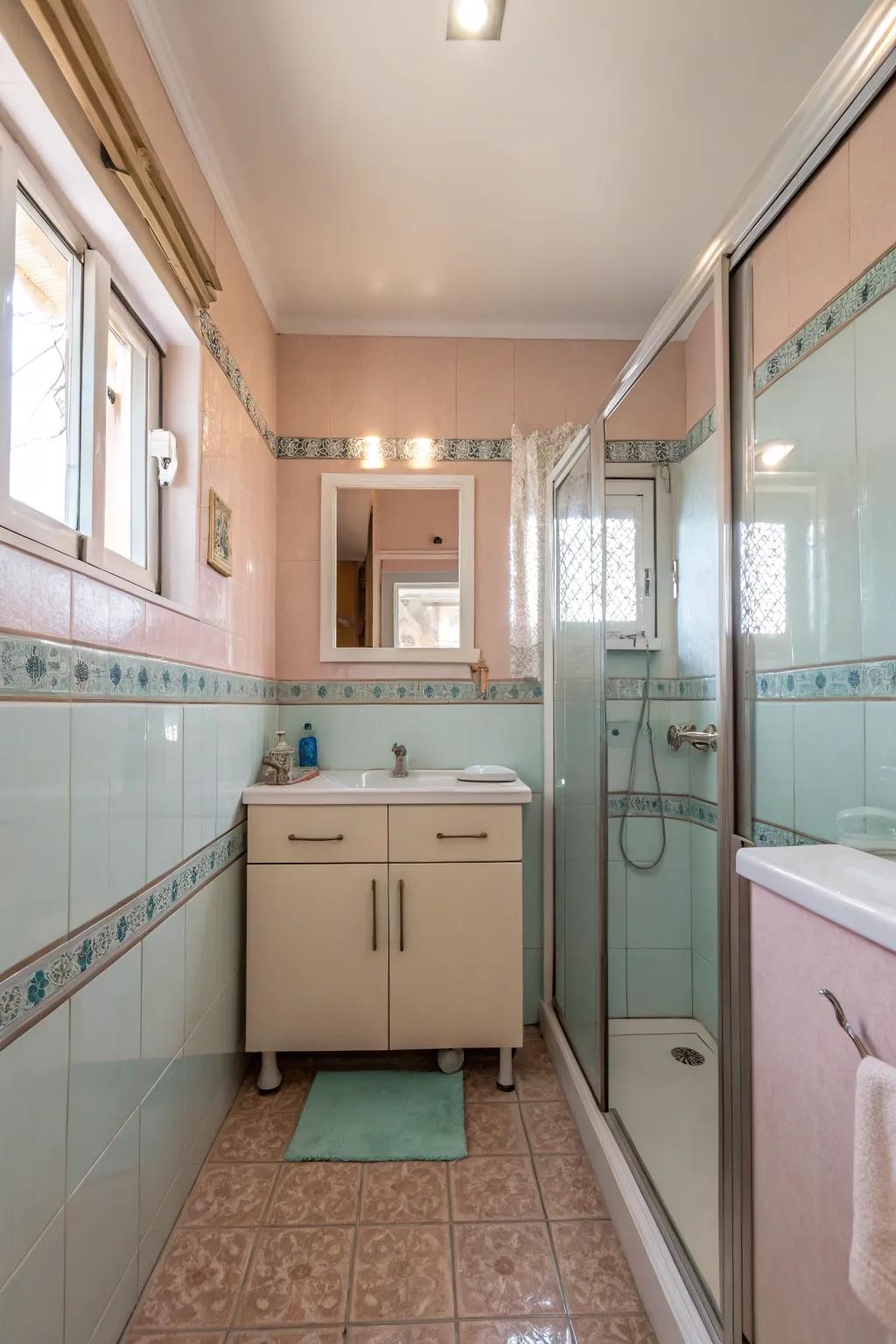 Light colors maximizing the brightness of the bathroom.