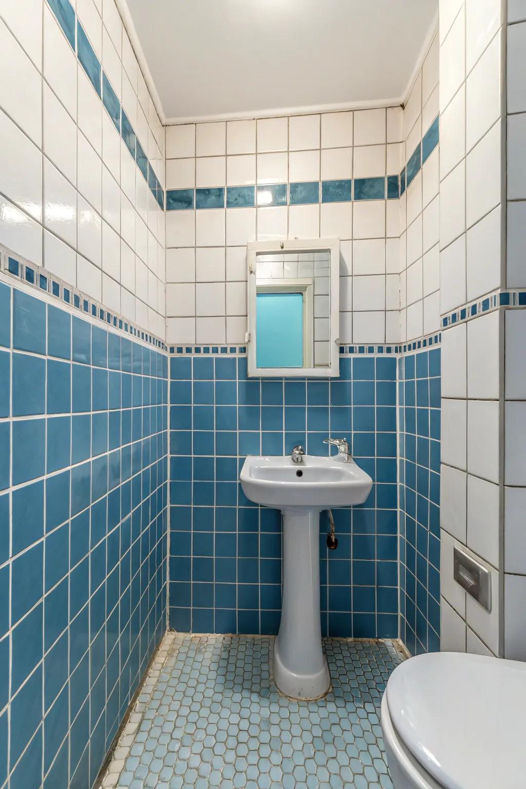 Blue coverings outlined with pure white grout offer a pristine and sophisticated look.