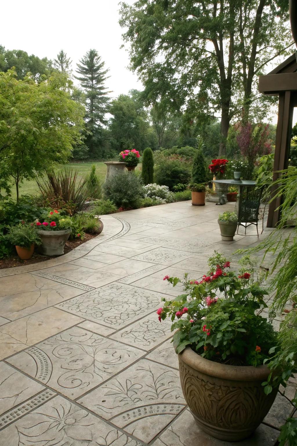 Integrated greenery enhances the patio's natural charm.