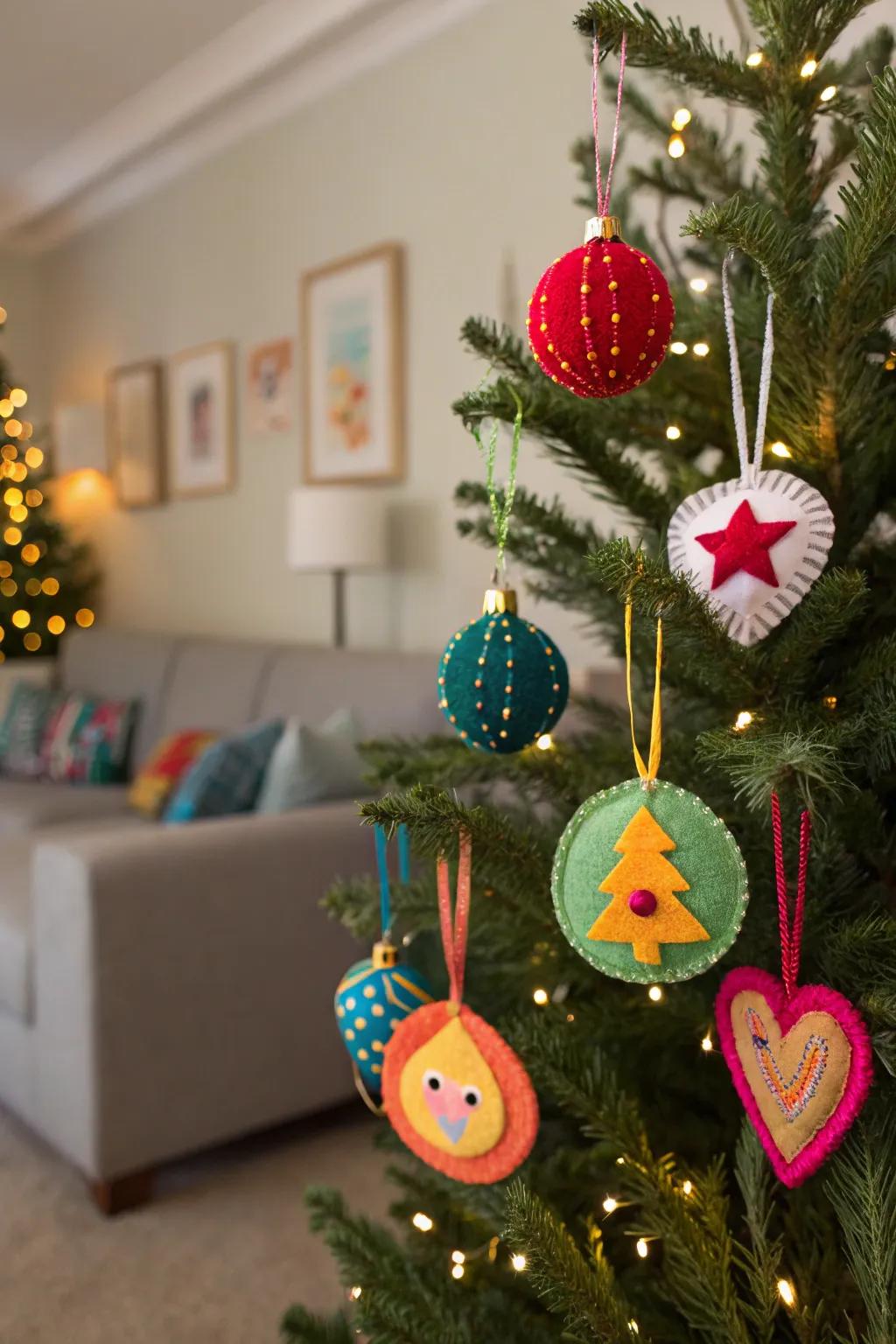 Delightful fabric decorations that append a personal accent to holiday trimmings.