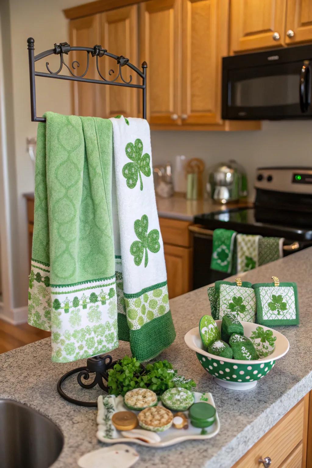 Infuse holiday cheer into your kitchen with themed elements.