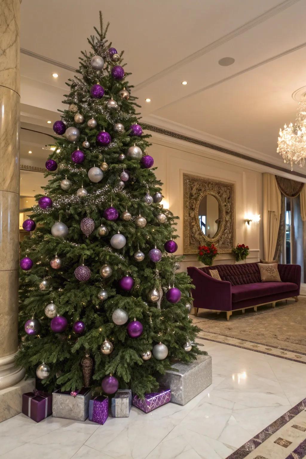 A luxurious Christmas with amethyst and argent elegance.