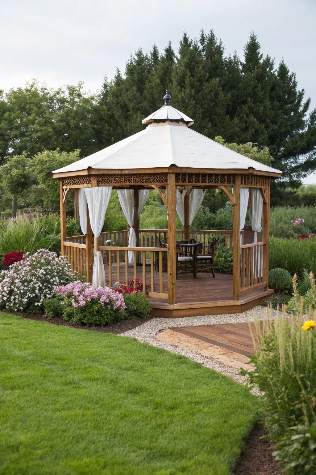 Tree bark flooring offers softness and warmth, ideal for relaxed outdoor settings.