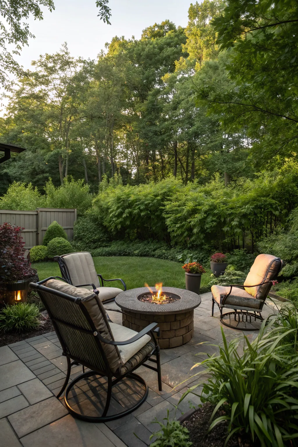 Creative Landscaping Designs for Backyard Fire Pits