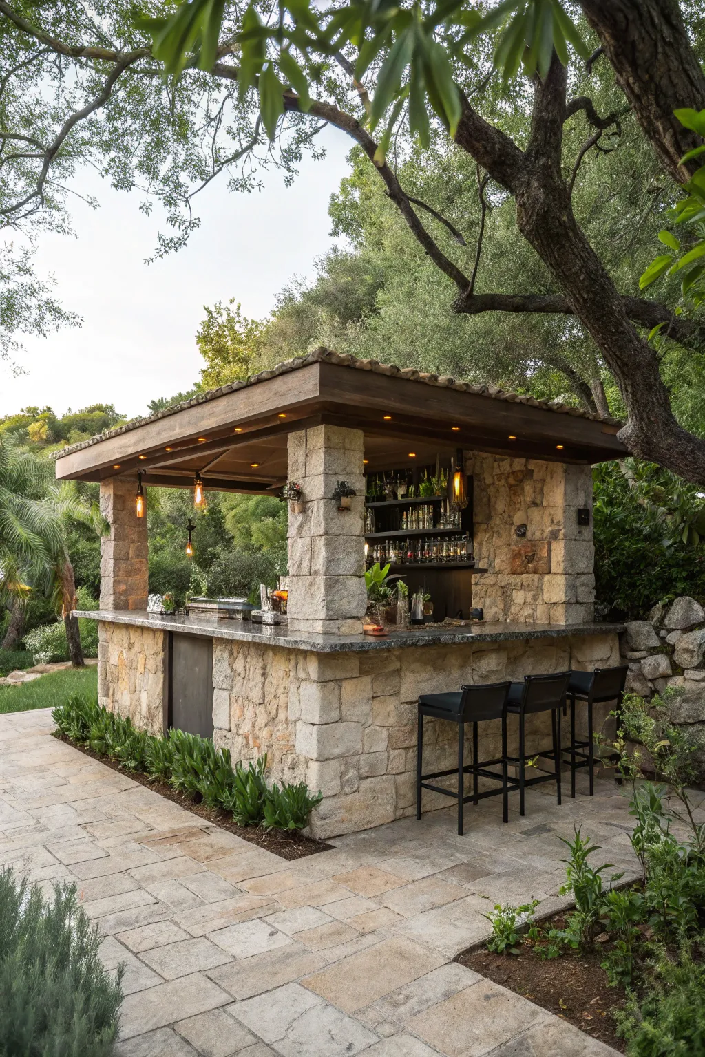 Creative Modern Outdoor Bar Designs for Your Backyard